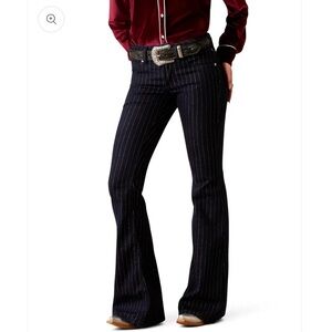 Ariat Jasmine perfect rise flare Denim Jeans in Dark Blue 27L